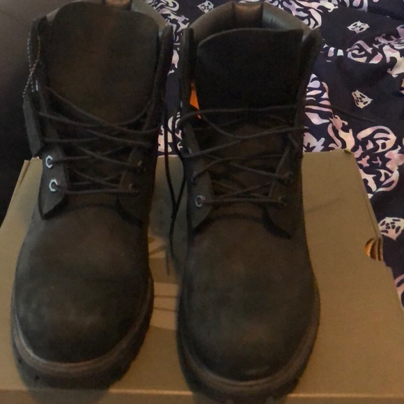black timberlands size 5